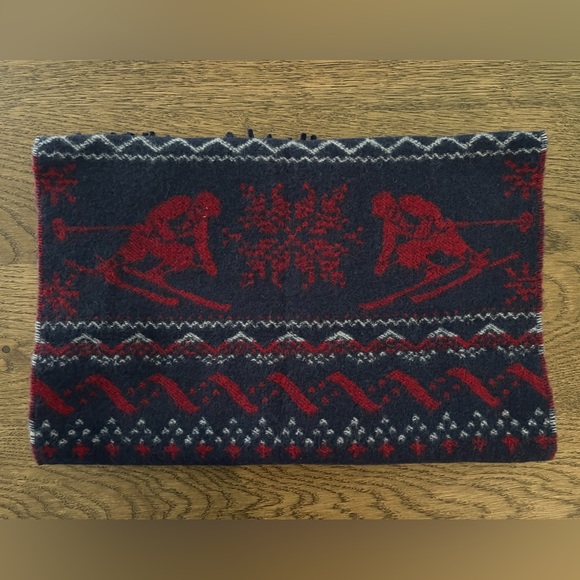 polo ralph lauren Snowflake Woven Jacquared Scarf - Picture 5 of 6